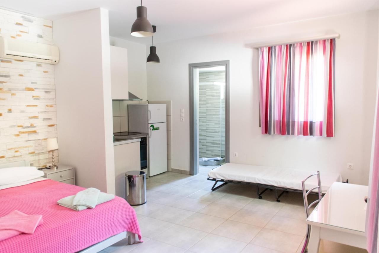Holiday Rooms Otziás المظهر الخارجي الصورة